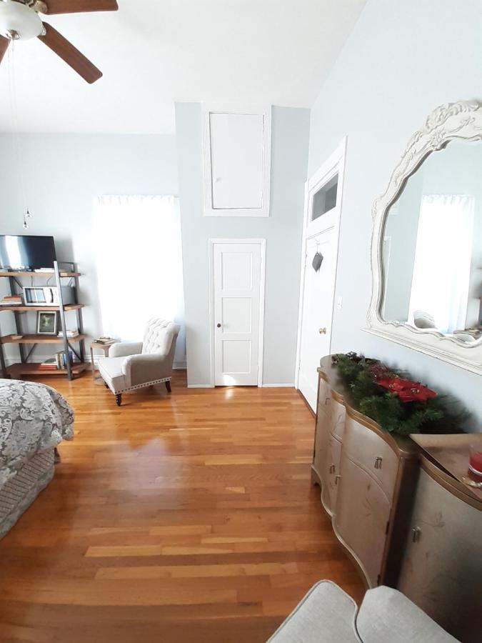Queens Chamber W King Heavenly Bed At Nottingham Place In Wise Екстериор снимка