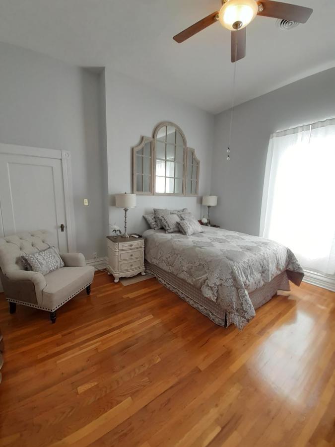 Queens Chamber W King Heavenly Bed At Nottingham Place In Wise Екстериор снимка